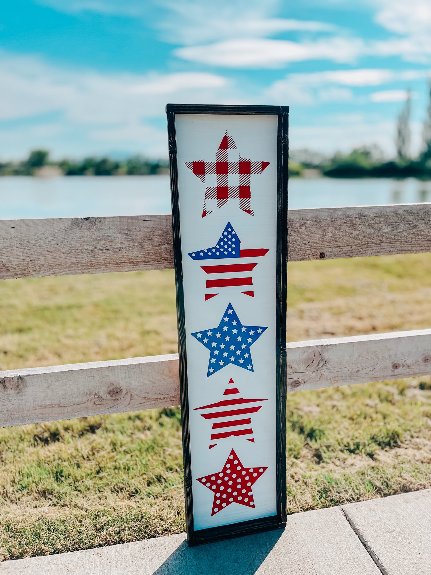 Bold Stars Porch Sign