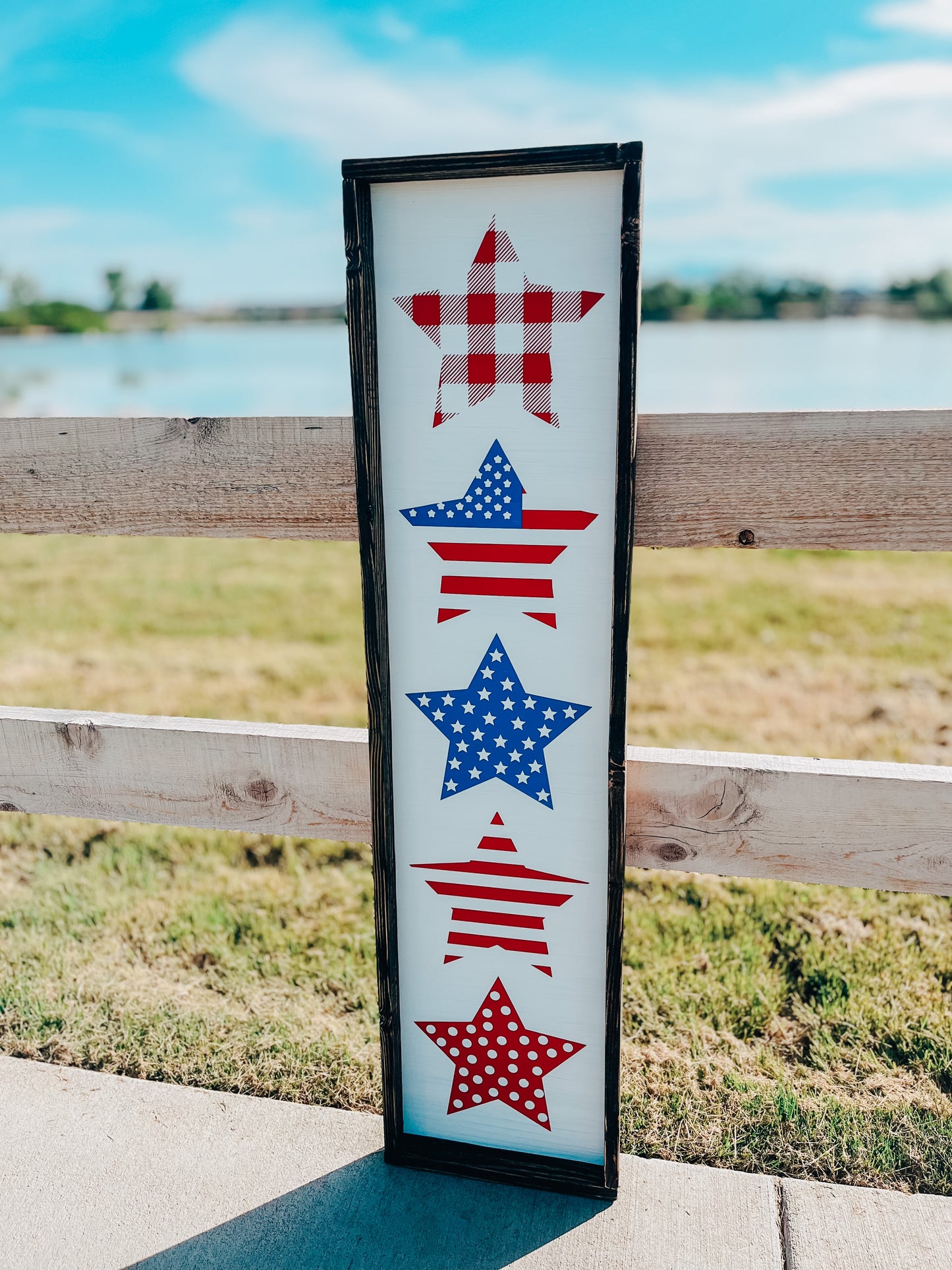 Bold Stars Porch Sign